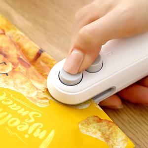 Mini snack bag sealing machine,2 in 1 heat USB rechargeable snack bag selaer,plastic Electric bag sealers, keep food fresh. Portable Sealer Picnics